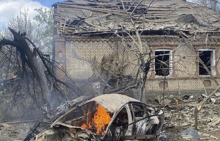 Three dead in Soumy, massive strikes on Kharkiv