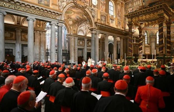 After mourning, the cardinals of the world in the Vatican to elect a new pope