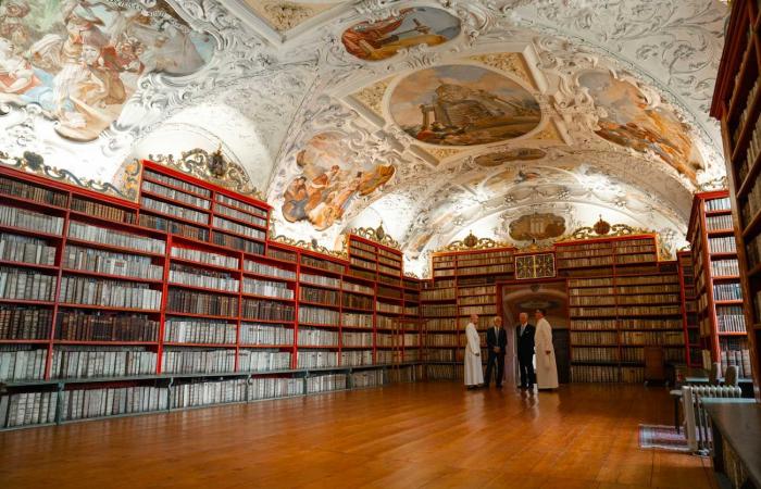 King Philippe visits the famous Baroque library of the Strahov monastery in Prague