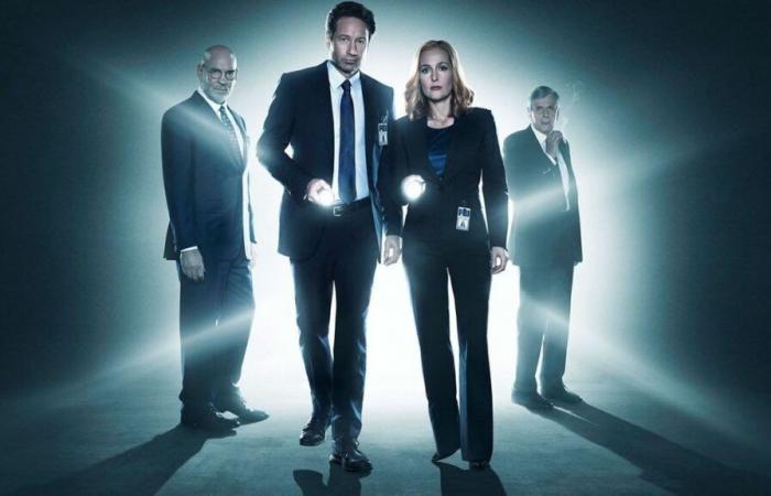 “You are the ideal person” The director of this horror film who is all the rage is dubbed by this X-File star, he prepares a reboot of this cult show!