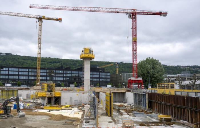 Laying the first stone of the Biel/Bienne campus