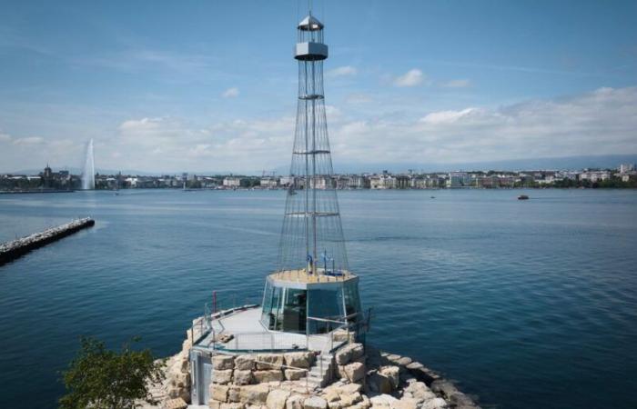 Geneva: the harbor holds its new lighthouse called Ylliam
