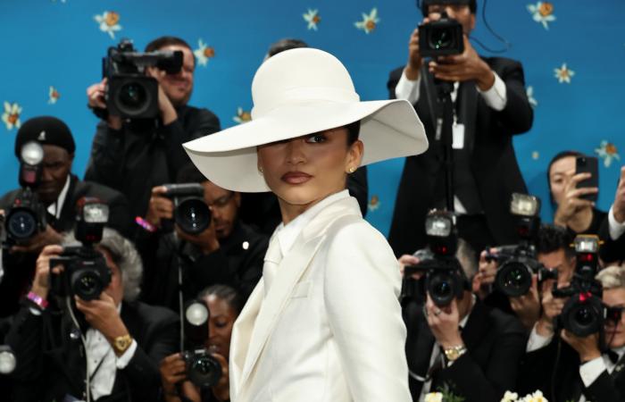 Zendaya’s Met Gala 2025 Red Carpet Look Photos and Suit, Up Close