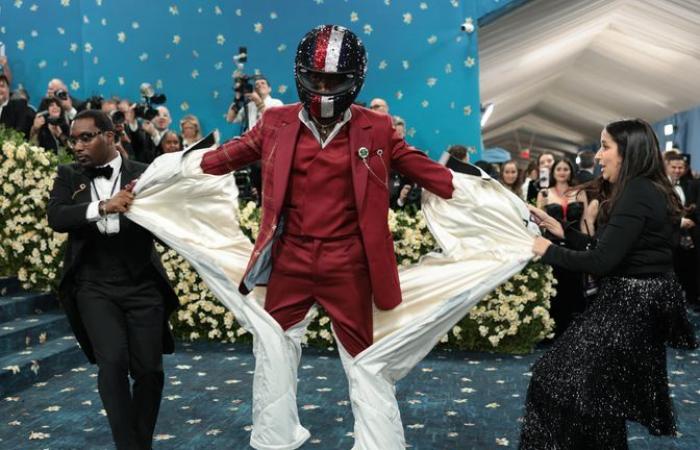 Met Gala 2025: Diana Ross, Sabrina Carpenter and Lewis Hamilton among stars at biggest night in fashion | Ents & Arts News