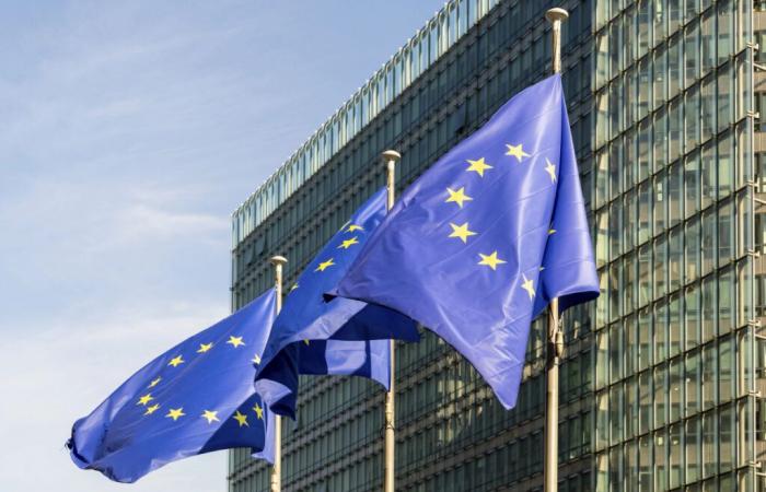 The EU plans to stop importing Russian gas by the end of 2027