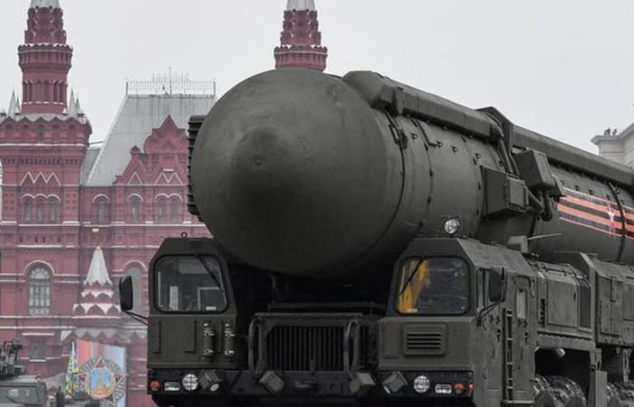 A Russian missile left at least three dead and 11 injured in Soumy