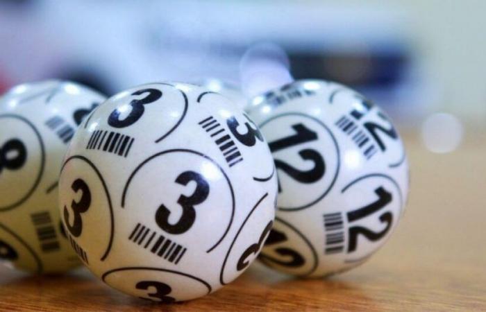 She plays scratch games and wins twice 1 million in a few months: news