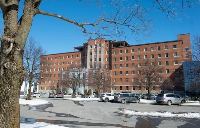 What will it take for Sainte-Croix to become an urgent file?