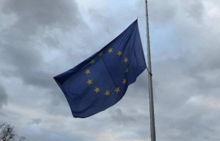 The EU threatens to tax automobiles and American planes in response to Trump