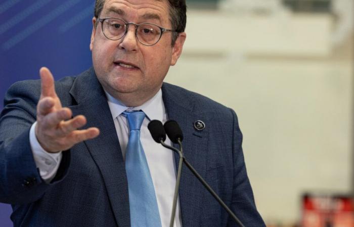 Student strike against the prohibition of cellular: “This is not a reason to miss school” – Bernard Drainville