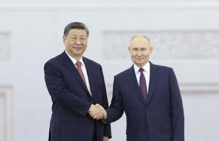 (Multimedia) China and Russia will assume a particular responsibility as large countries (XI) – Xinhua
