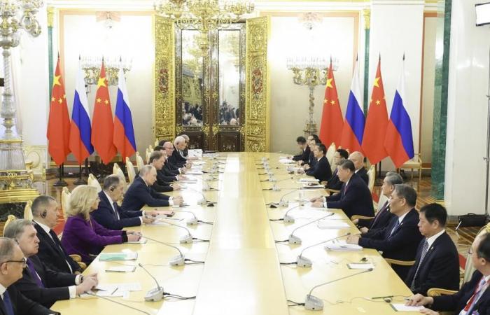 (Multimedia) China and Russia will assume a particular responsibility as large countries (XI) – Xinhua
