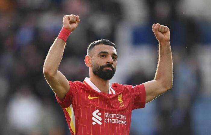 Premier League. Mohamed Salah and Alessia Russo Elected player and player of the year by the press.
