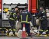 A restaurant ignited, 22 customers die, trapped