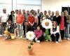Students of the theater workshop invest the mirror
