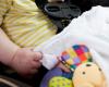 The father forgets his 3 month old baby in the car parked in the heat in the work parking lot