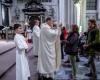A church that recognizes its errors and more inclusive: young Catholics write an open letter to the future Pope