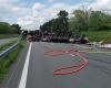 A heavy goods vehicle blocks traffic near Bordeaux direction Paris