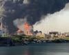 Images of a fire in Port-Soudan where explosions were heard