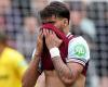 The Brazilian Lucas packs in tears after receiving a yellow card during West Ham-Tottenham