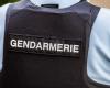 An investigation open after a fire on the facade of the house of a couple of prison agents in Liancourt