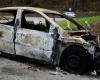 The cars of a mayor of Haute-Loire and his burned wife