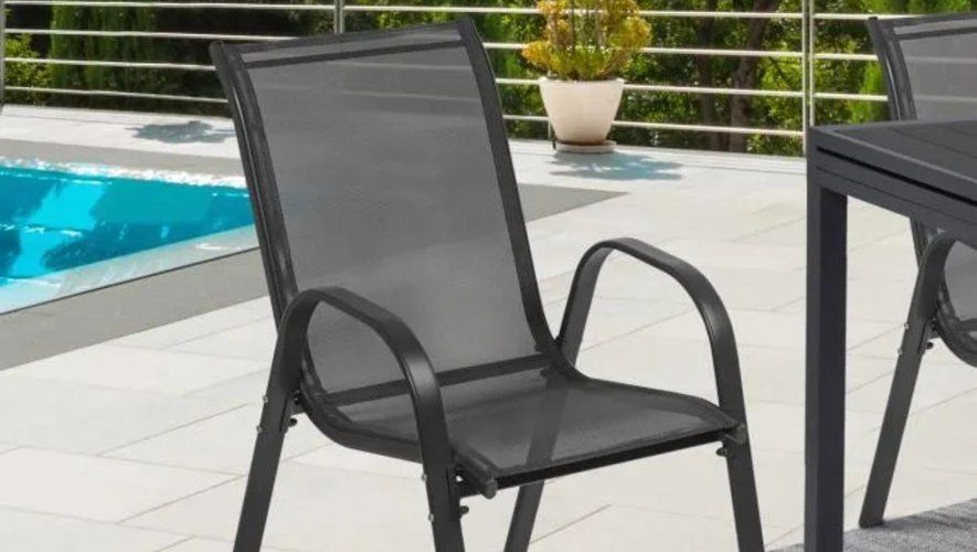 For your garden, this set of 6 outdoor chairs at a reduced price may ...