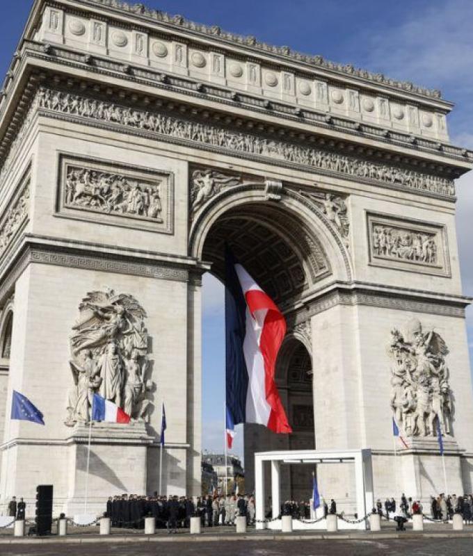 Europeans: in Paris, the Arc de Triomphe lit up in blue this Thursday evening for Europe Day