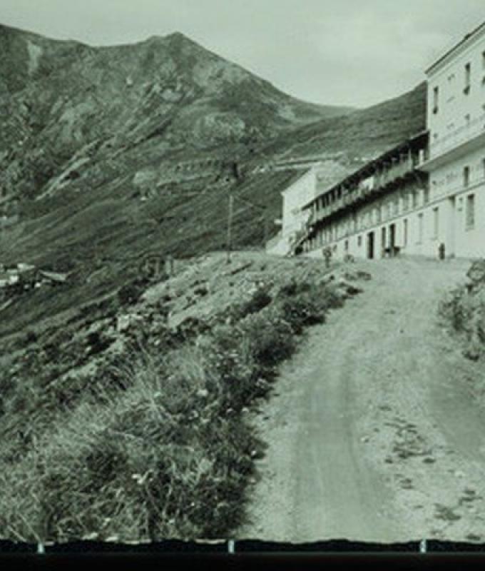 Pyrénées-Orientales: collection of old photos on the Canigó massif