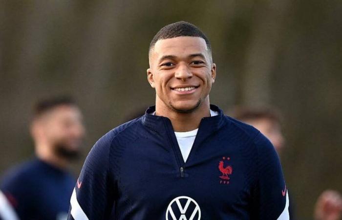 the Blues in the eyes of Kylian Mbappé