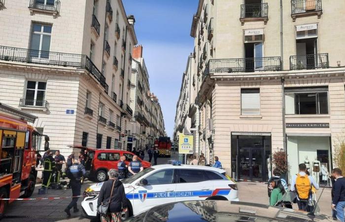 In Nantes, they rob a jewelry store by drilling into the floor of the apartment above