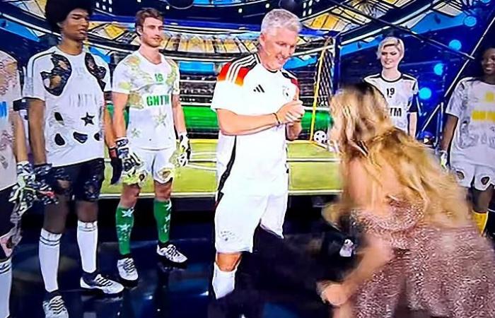 Unangenehmes GNTM-Finale: Heidi Klum reißt Bastian Schweinsteiger die Hose runter