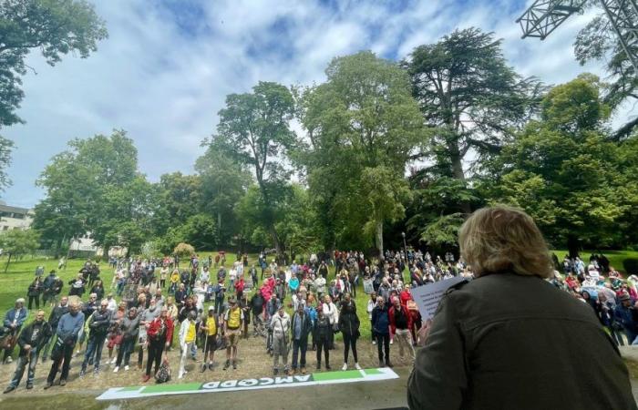 400 people demonstrate in Dordogne against the SMD3 waste collection system