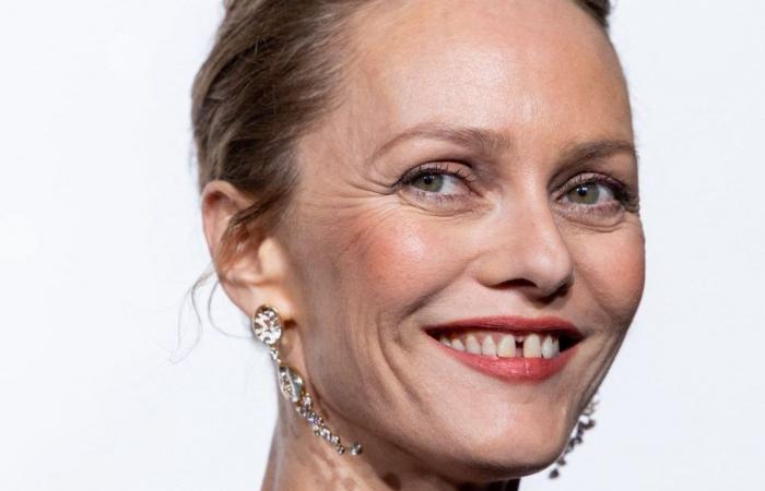 Vanessa Paradis shares her secret for a flat stomach