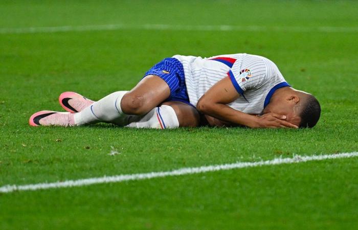 Mbappé also made his feet talk… to break his nose