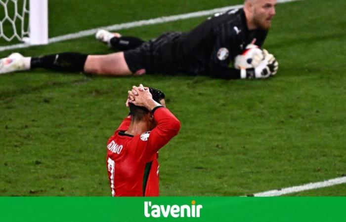Portugal 1 – 1 Czech Republic live: auto-goal to restore parity