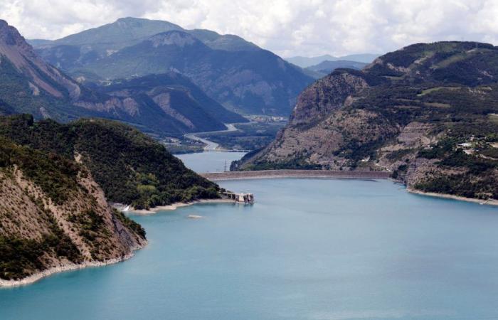 Risk of dam failure in the Alpes-de-Haute-Provence: how far would the 40-meter wave go?