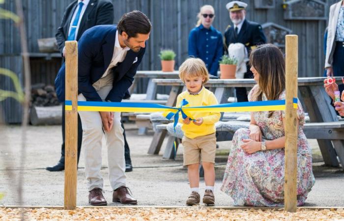 Prince Julian of Sweden makes his debut at an official event!