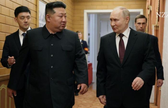 Putin trifft Kim in Pjongjang: Waffenhandel und geopolitische Spiele