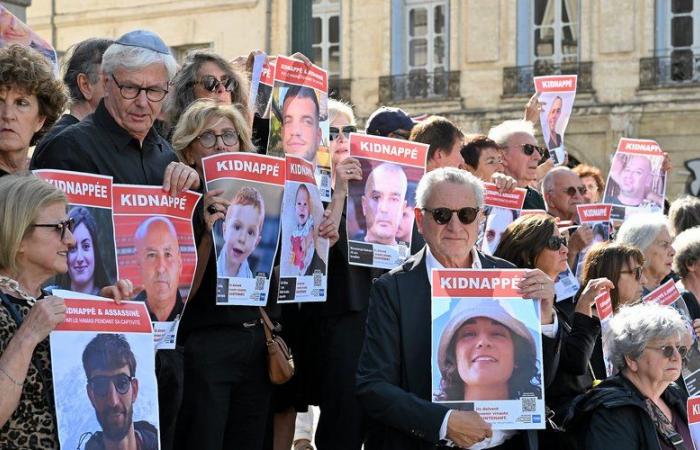 A silent rally in solidarity with the Israeli hostages, in Montpellier