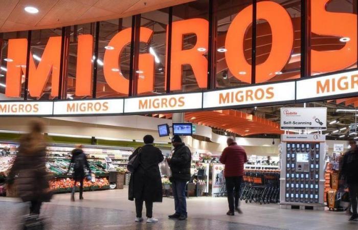 Migros will cut another 415 jobs and the Melectronics stores will be partly taken over by Mediamarkt – rts.ch