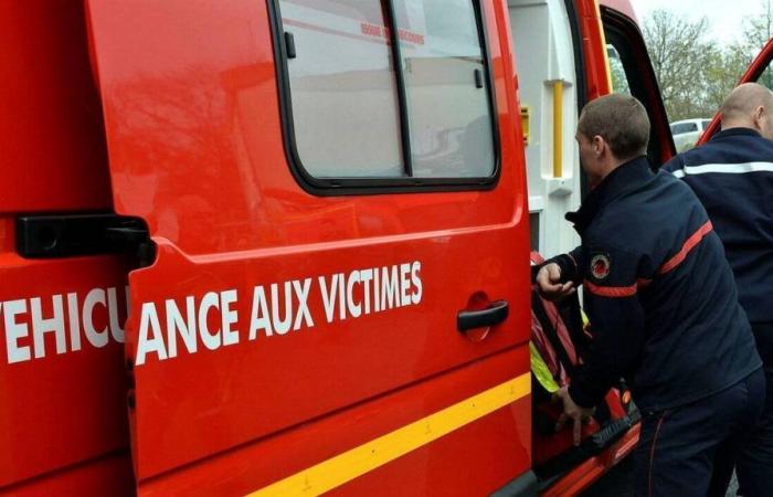 An accident between a heavy goods vehicle and three vehicles leaves one dead and four injured near Saumur
