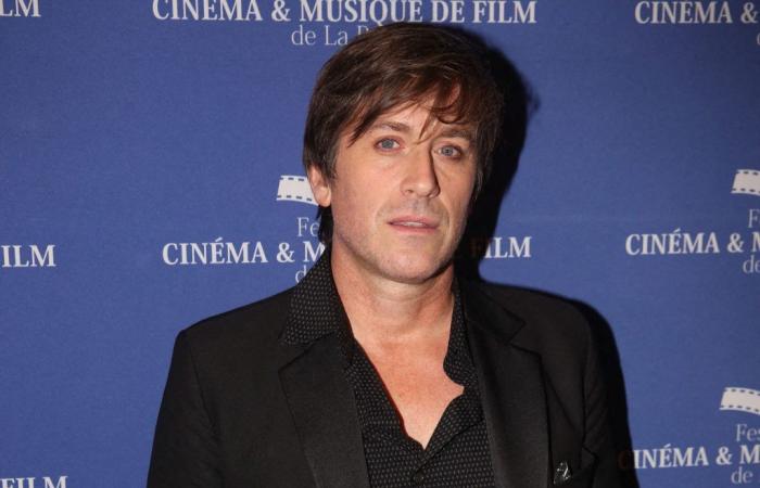childhood, career, women… what you need to know about the son of Françoise Hardy and Jacques Dutronc