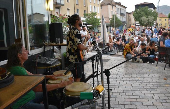 The streets of Millau celebrate: Music Festival is Friday!