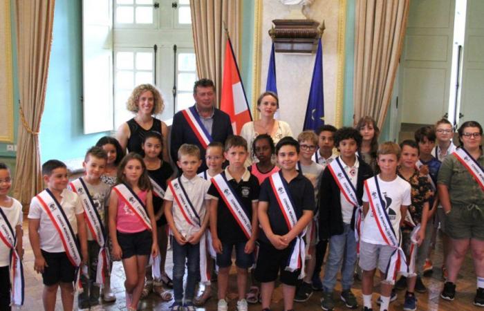 The municipal children’s council officially installed in Aix-les-Bains
