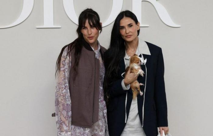 The chic appearance of Demi Moore and her daughter, Scout LaRue Willis at the Dior fashion show