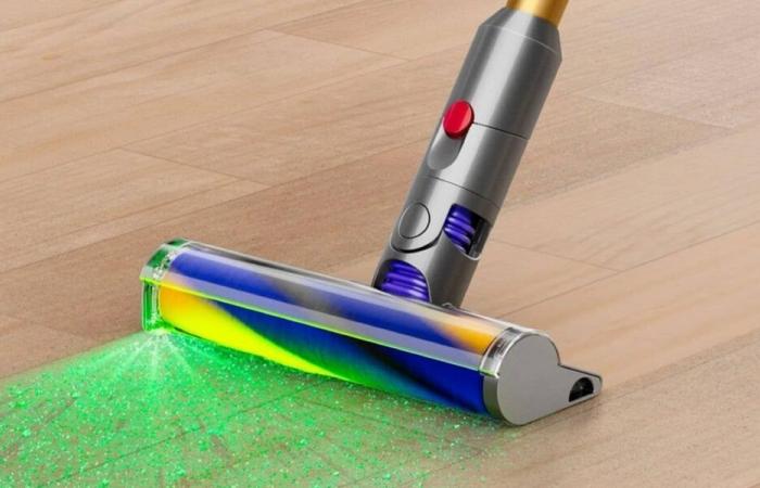 Dyson reduces the price of its flagship V15 vacuum cleaner in Absolute Gold version by €200