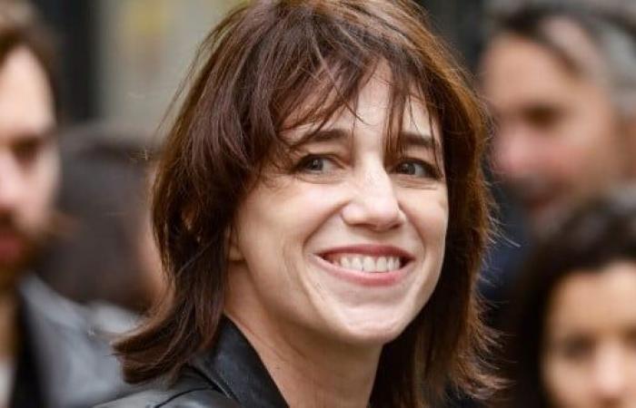 Maison Gainsbourg riddled with debt, Charlotte Gainsbourg keeps her spirits up and with these completely new photos
