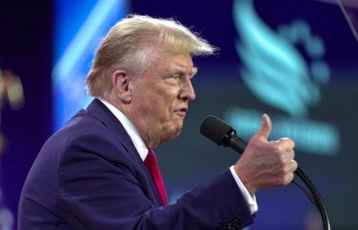 Trump appeals to evangelical Christians