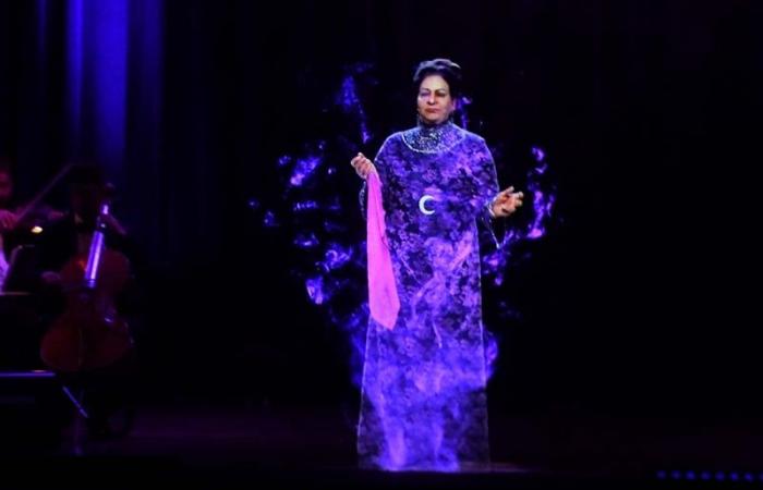 Oum Kalthoum comes back to life thanks to the hologram in front of a nostalgic audience